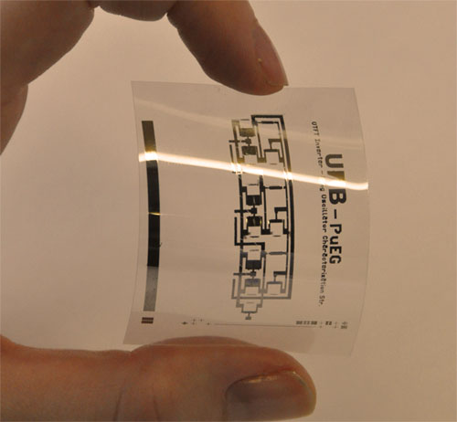 Circuito digital, fruto de la colaboración del Instituto de Microelectrónica de Barcelona (CNM-CSIC) y del Centre de Accessibilitat i Intel·ligència Ambiental de Catalunya (UAB), en el proyecto TDK4PE.